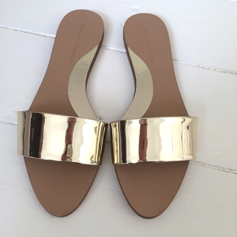 diagonal Giv rettigheder Metode De nye guld sandaler | Simone Tajmer