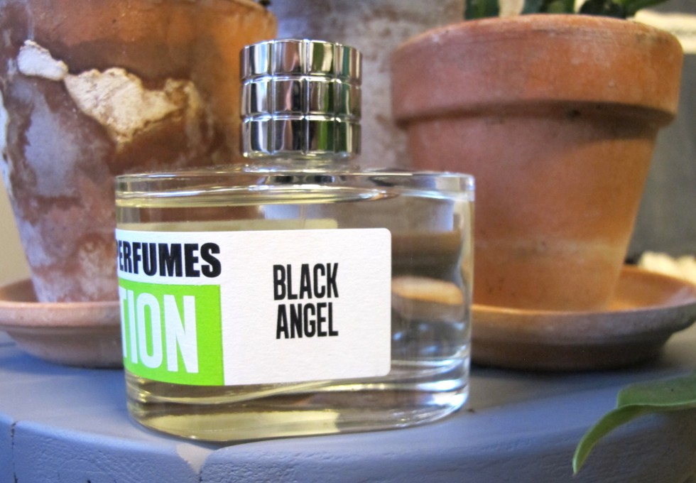 Unisex parfume-serie i retro flasker | Simone Tajmer