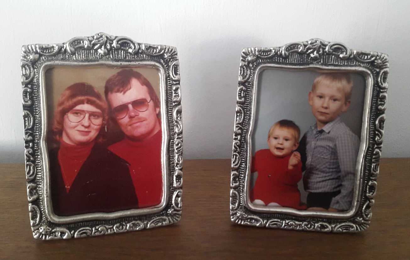 Familien - dog ikke de billeder jeg for 15 år siden forestillede mig, skullevære i rammerne i dag.