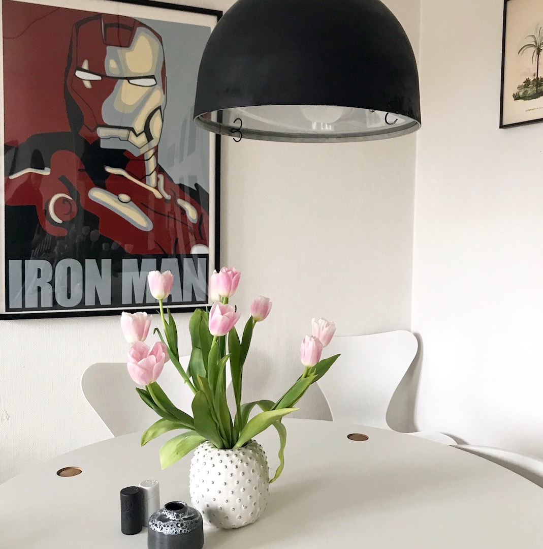 hjem iron man plakat fdb møbler spisebord københavnerlampe hjem kære hjem urbannotes.dk