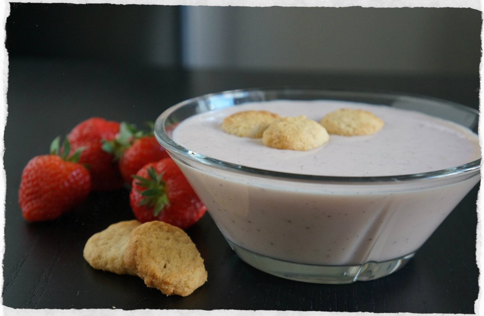 Danish buttermilk soup with strawberries aka koldskål