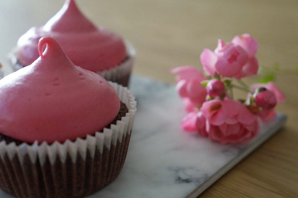 cherry-chocolate-cupcakes-recipe