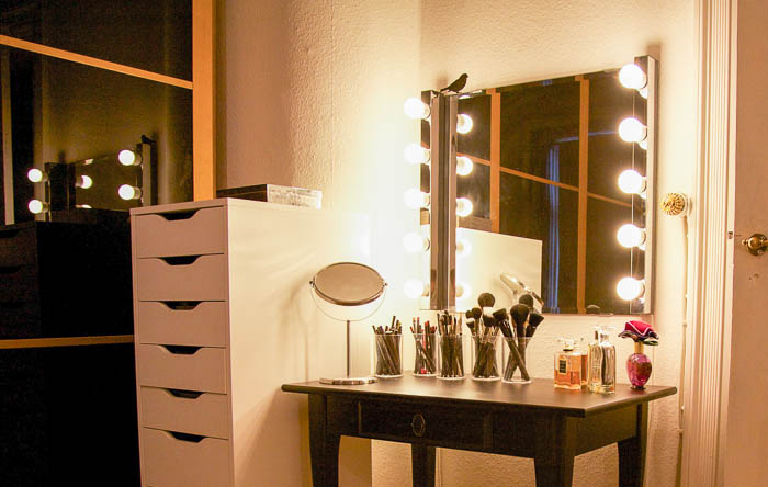 Billigt DIY Hollywood spejl | Pensler og tools | Pudderdåserne