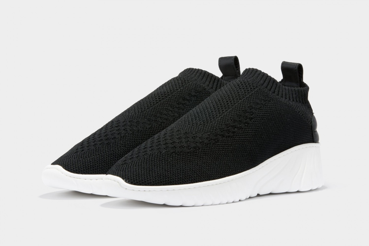 filling-pieces-roots-runner-knits-black-2_1920x