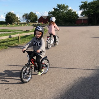 Magnus har lært at CYKLE: Test af cykler fra Puky | Børn | Testfamilien