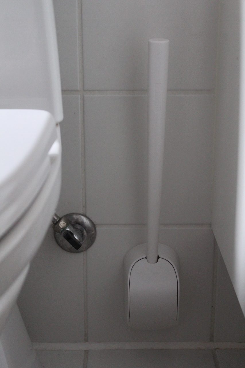 TEST af den prisvindende toiletbørste fra Sanimaid – model Paris | Bolig |  Testfamilien