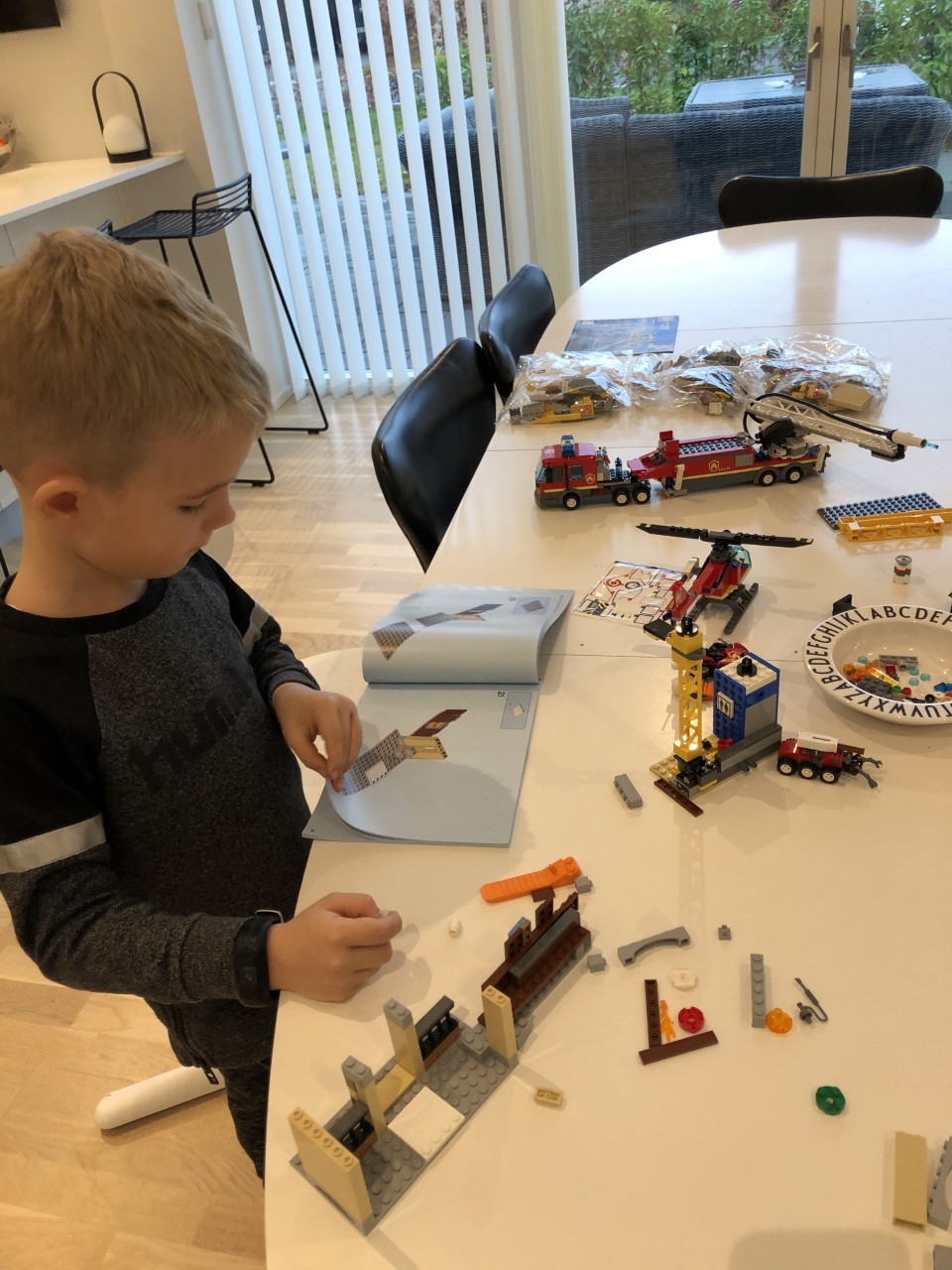 TEST af LEGO City Midtbyens nr. 60216 | Børn | Testfamilien