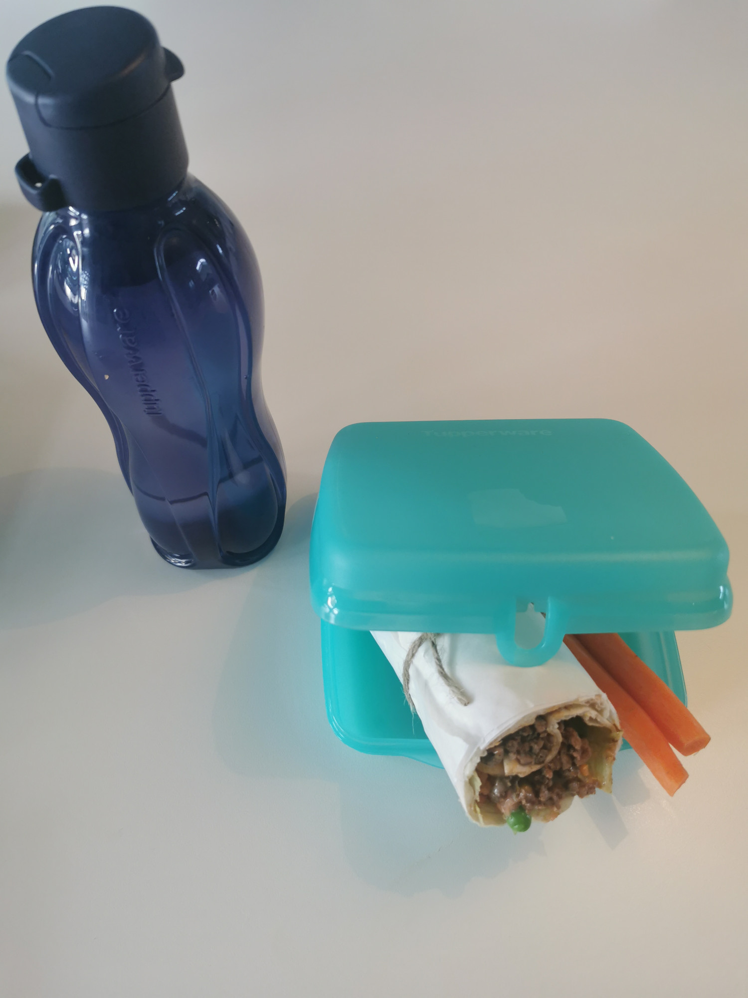 TEST af produkter fra Tupperware: ECOpure drikkeflaske, ECO+ straws, ECO+  sandwichbox samt den el frie Herb Chopper. | Baby | Testfamilien