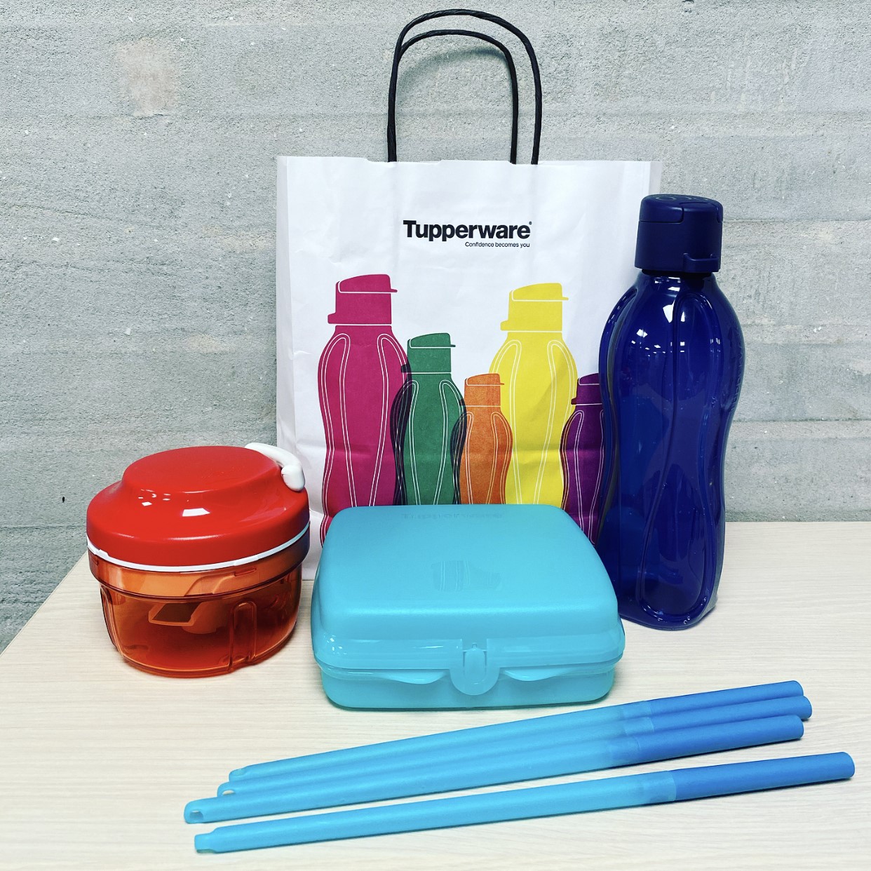 TEST af produkter fra Tupperware: ECOpure drikkeflaske, ECO+ ECO+ sandwichbox samt den el frie Herb Chopper. | Baby |