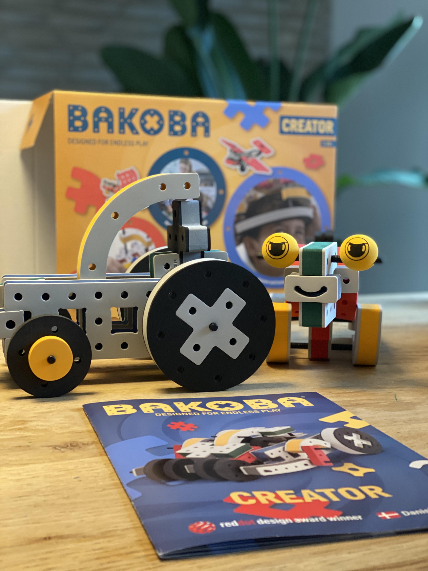 TEST af BAKOBA konstruktionslegetøj CREATOR BOKSEN | Børn | Testfamilien