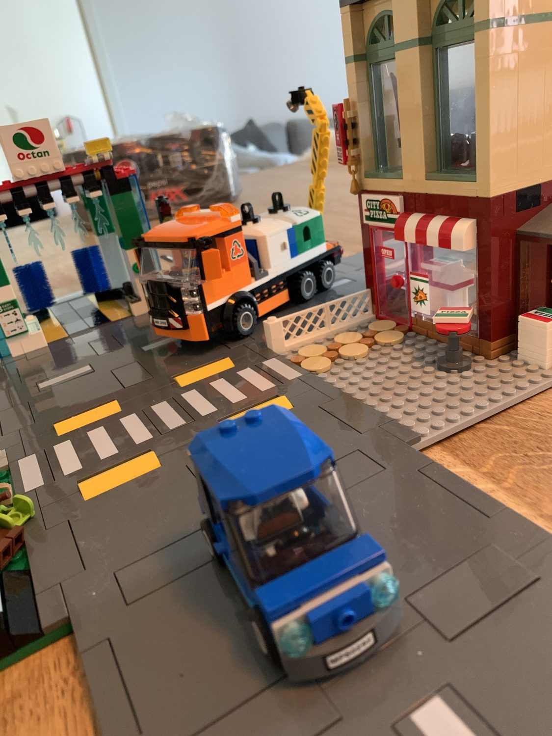 Test af LEGO City bymidte Lego City Bymidte 60292 og Lego City Vejplader 60304 Børn | Testfamilien