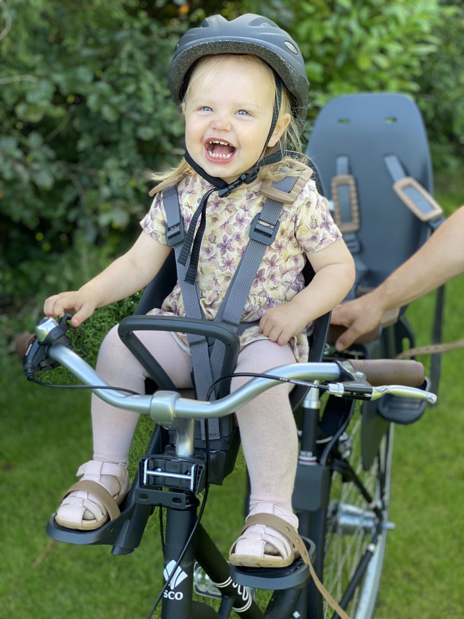 TEST af cykelstole (for- og bagsæde) fra Urban Iki | Baby | Testfamilien