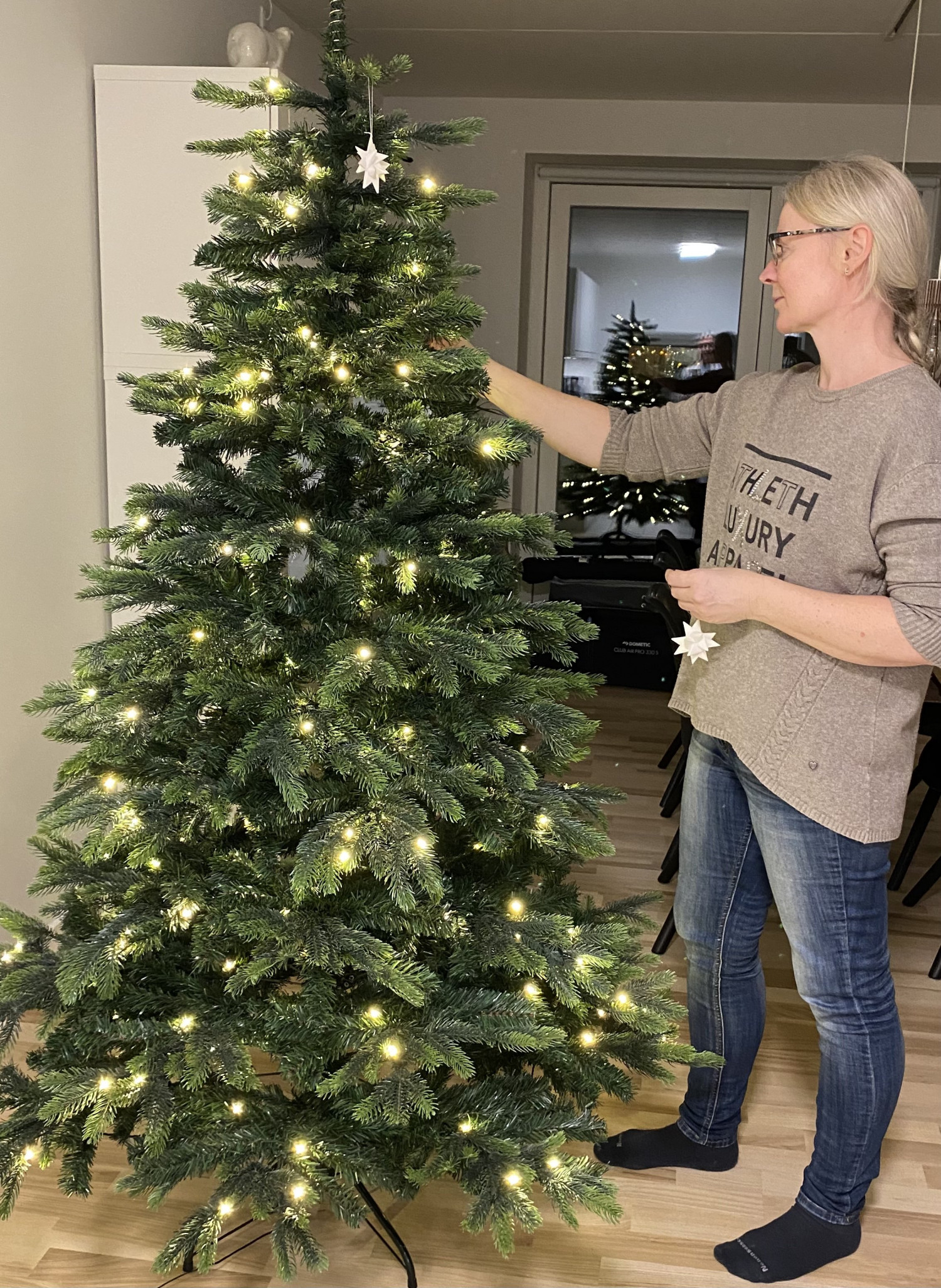 TEST af kunstigt juletræ med lys fra Greenline.dk | Bolig | Testfamilien