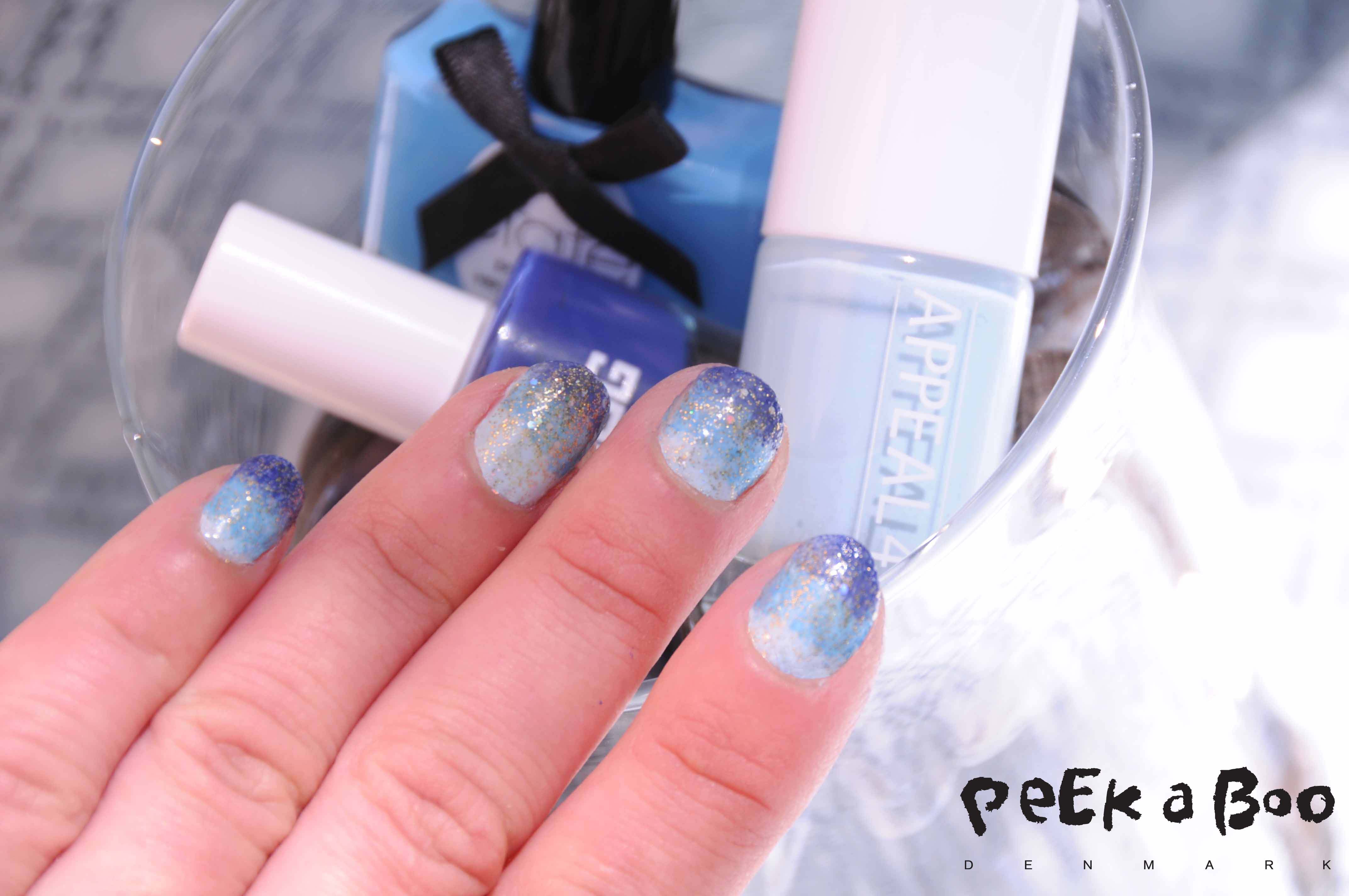 Nail art, sparkling horisont...in blue by Peekaboo design.