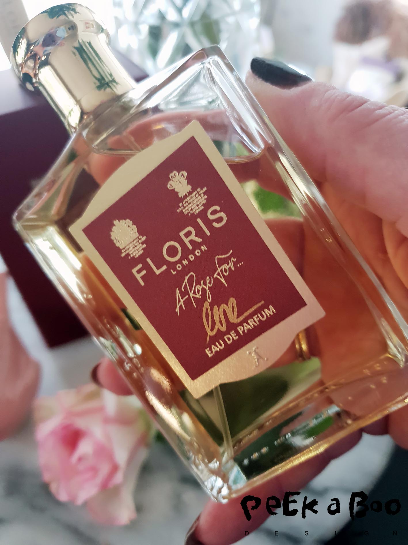 loris London is a family owned perfumery since 1730.