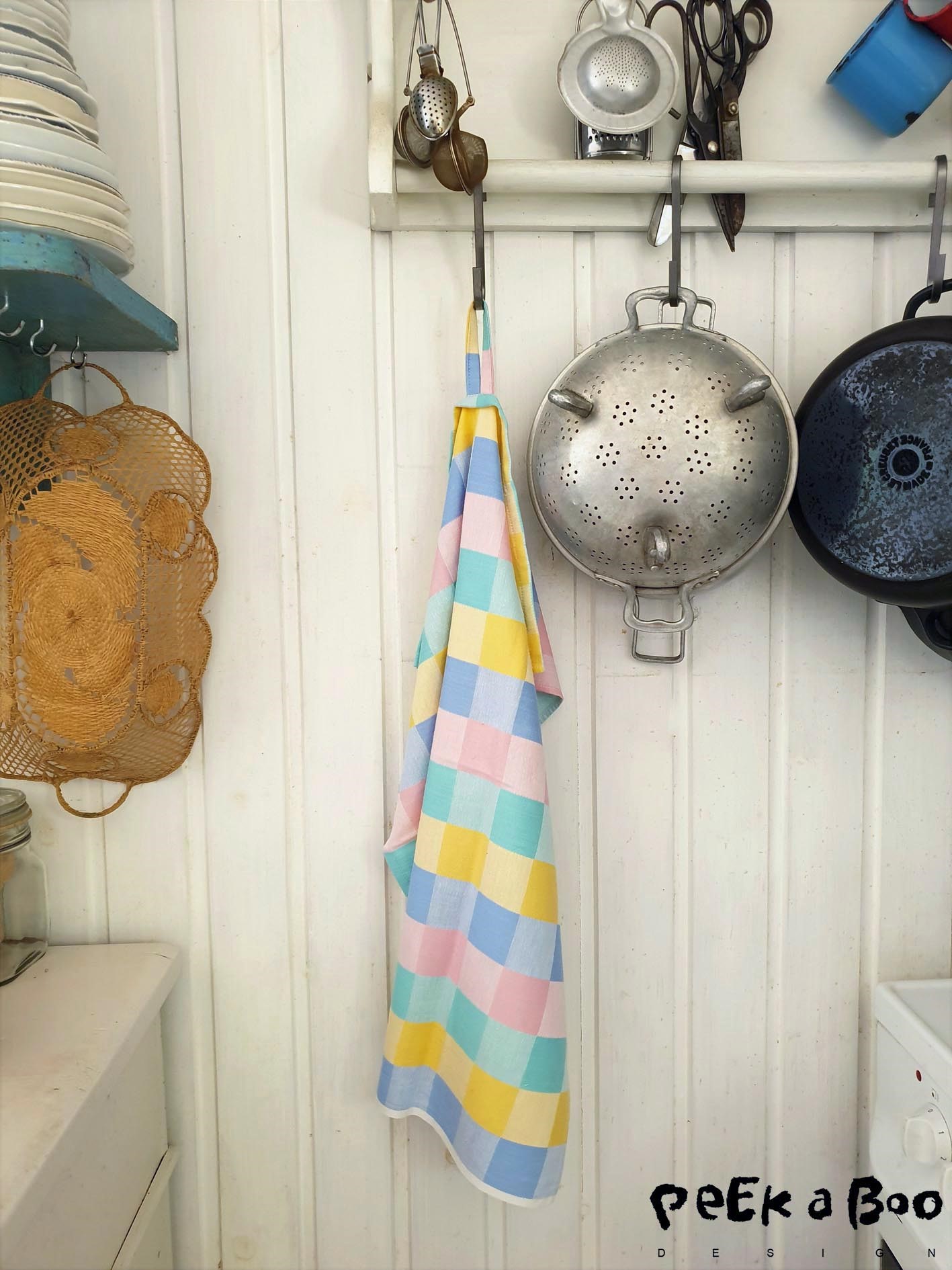 Pastel coloured tablecloth turned into tea towels. Upcycling is my thing !.