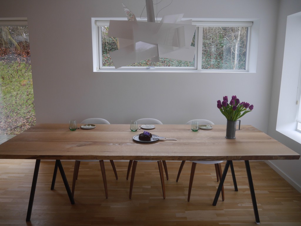 Plankebord: Lav dit eget spisebord af ege-planker – på 2 dage! | Indretning  | 2verdener