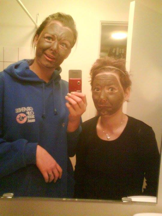 Michelle og jeg.. Med ansigtsmasker på! :D Åhh gode tider!