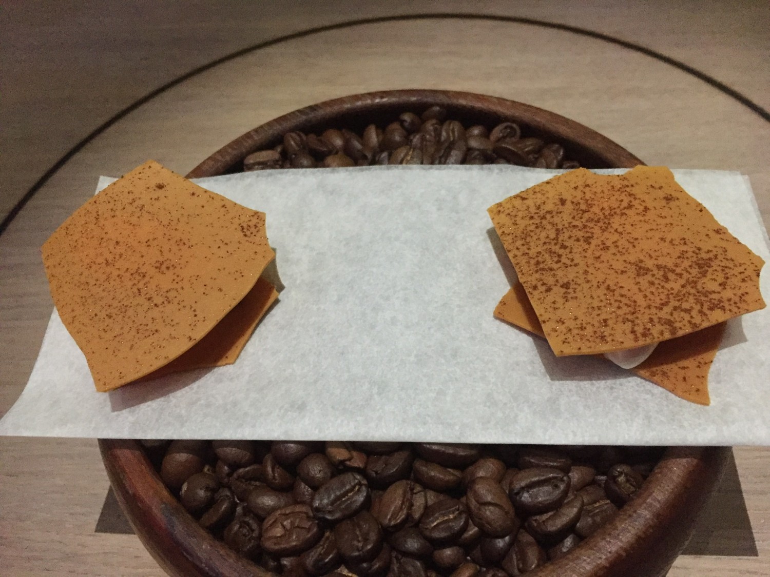 Karamel i 3 versioner drysset med kaffe