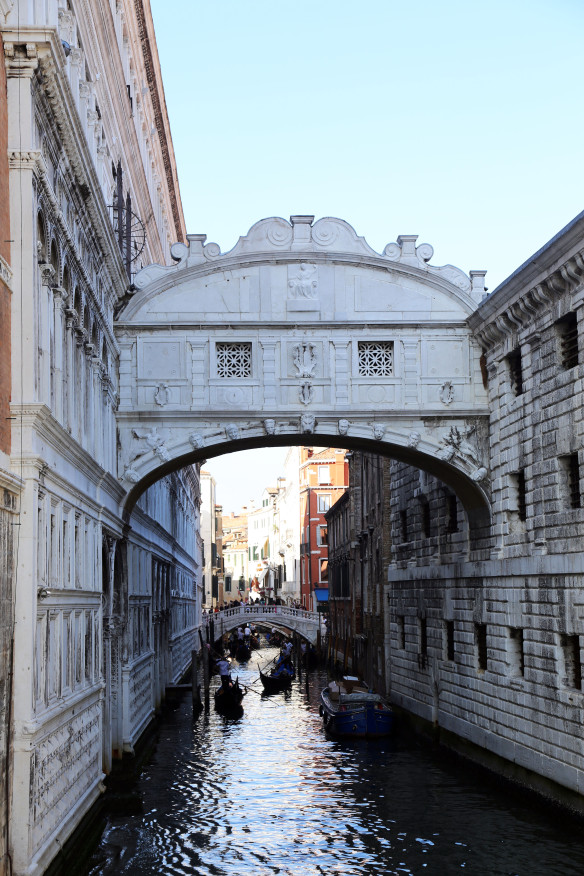 Venedig_Venice_Venezia_Bridge_of_Sighs