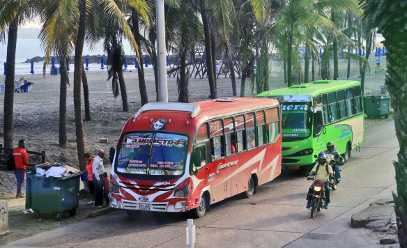 Cartagena_Colombia_bus_Marina_Aagaard_blog_travel