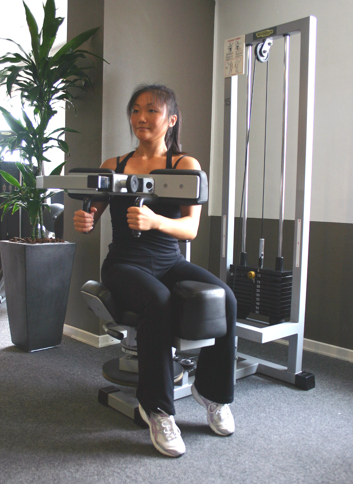 Mavetræning i fitnessmaskine: Hvilken er bedst til at træne maven? |  Styrketræning | Marina Aagaard