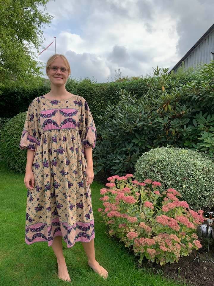 Kimono kjole syet ud af en dug – Sygal.dk