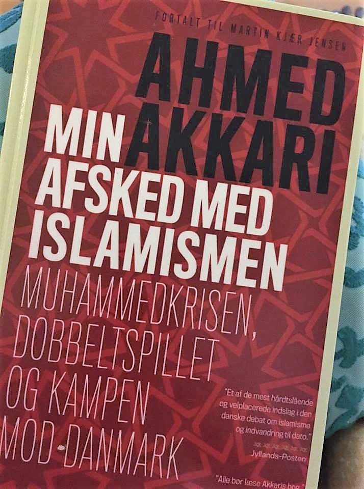akkari ahmed islamismen muhammedkrisen integration politik anmeldelse afsked dobbeltspillet