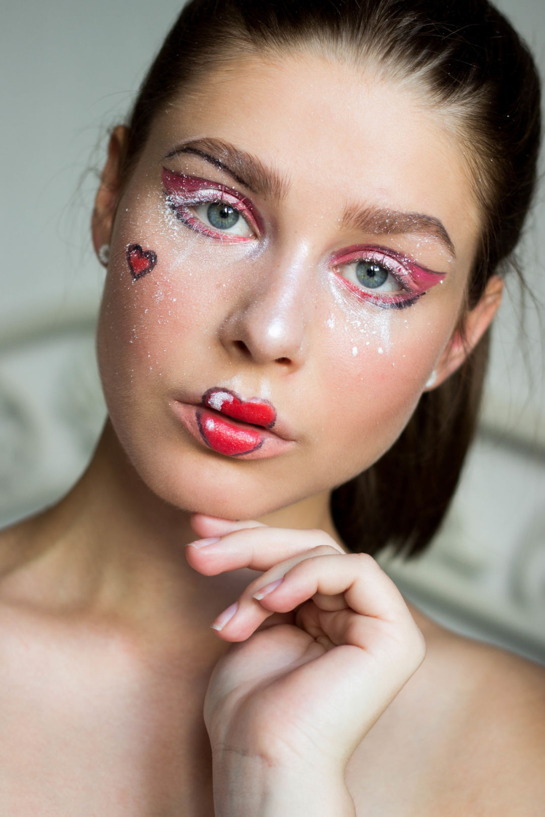 queen of hearts, makeup, heart lips, anime makeup, makeup artist, halloween makeup