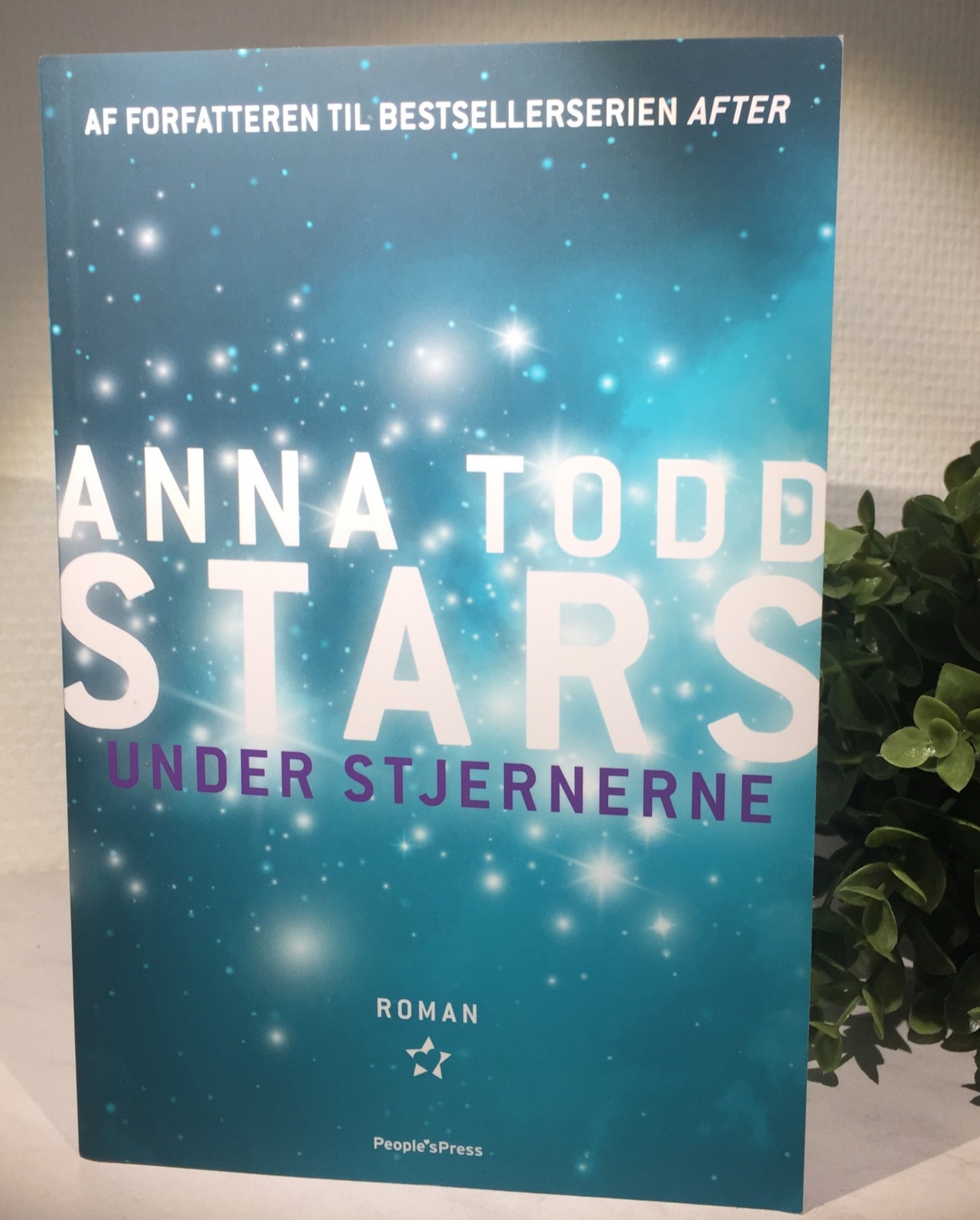 Anna Todd, Under stjernerne, Stars, Kael, Karina, Peoples Press, Anmeldelse, Boganmeldelse Anna Todd, 
