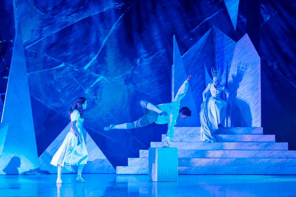 Drømmeagtige Dansetrin: En Aften med 'Snedronningen' i Tivoli