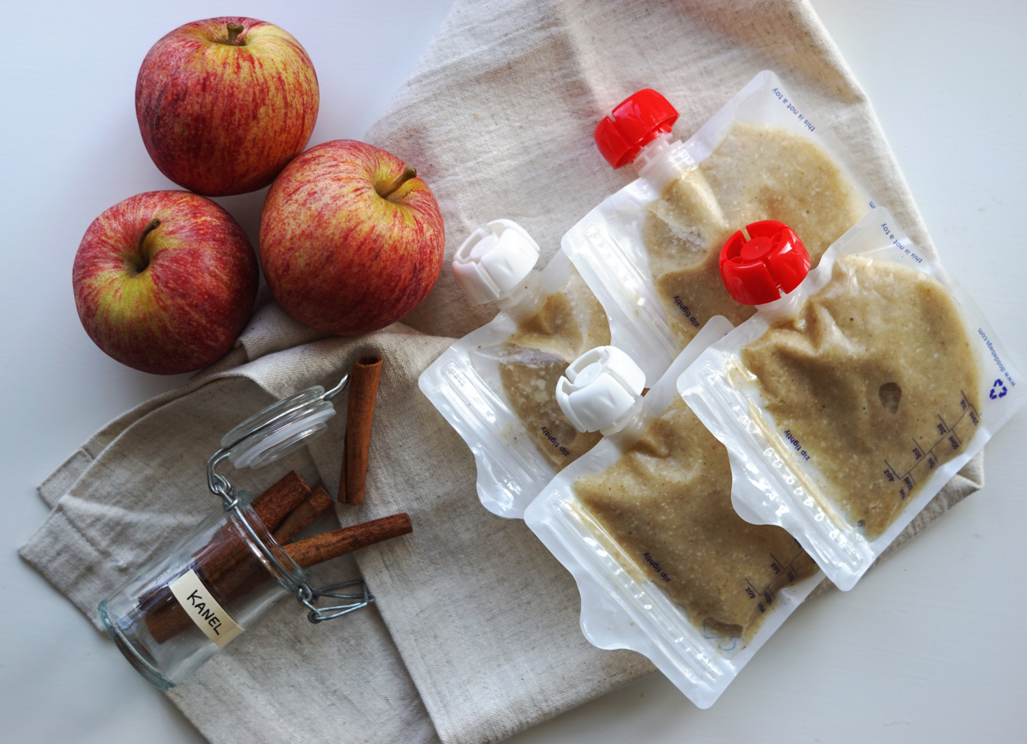 Grødsmoothie m. æble og kanel (+6 mdr.) | Babymad | Forstadsmor