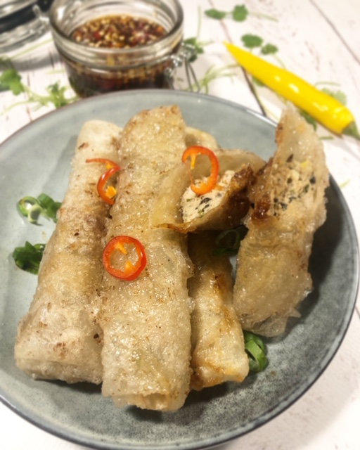 Stegte, Vietnamesiske forårsruller – med svinekød og svampe | Forretter |  Mad & dessert