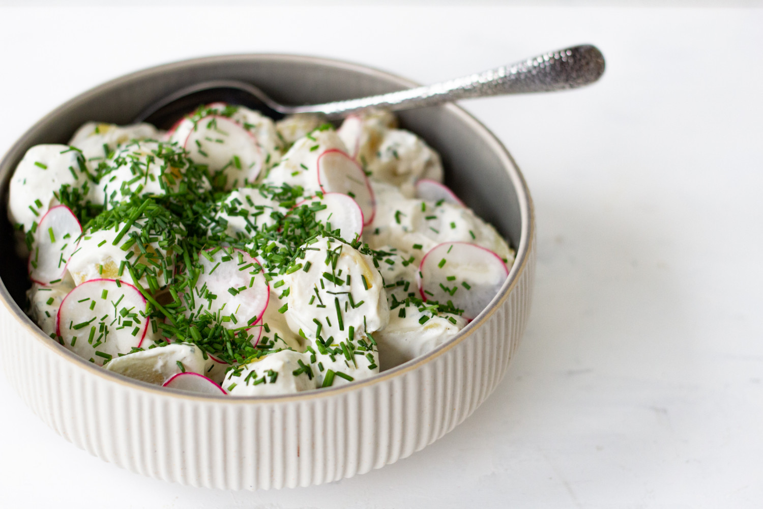 Kartoffelsalat – Opskrift på klassisk, kold Tilbehør | & dessert