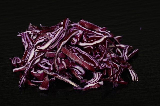 red-cabbage-1576694_640