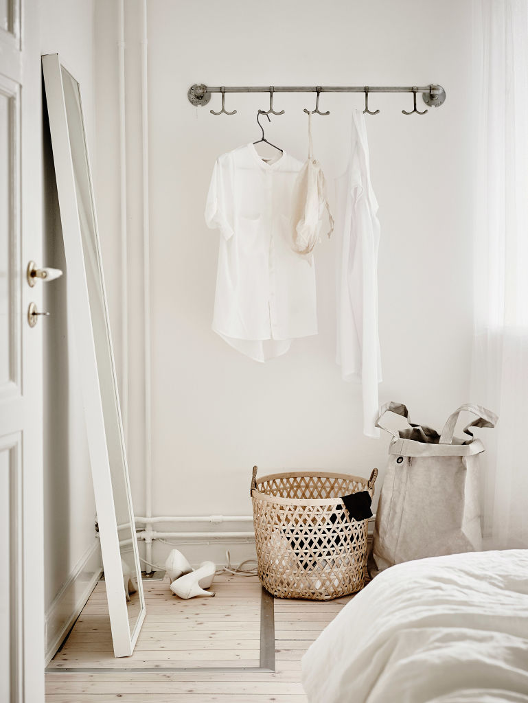 White-bedroom-styling