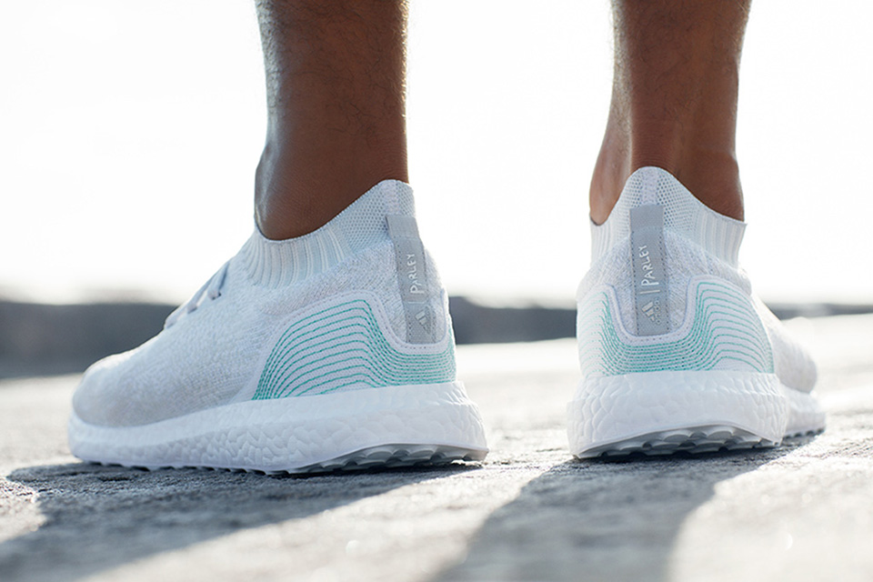 Adidas “havfrisk” genbrug på fødderne | Leifshows
