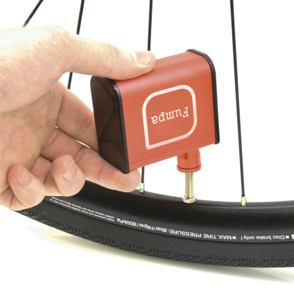 Den rigtigt smarte cykelpumpe | Gadgets og ure | Leifshows