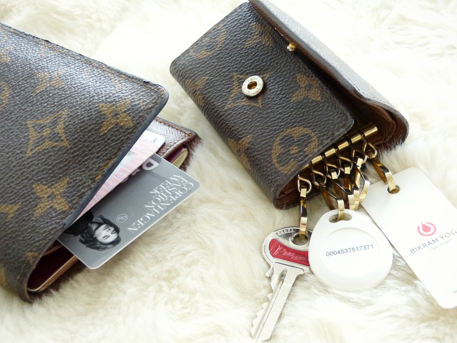 Louis Vuitton – Keys & Cards | Personal | Nadialine von bach