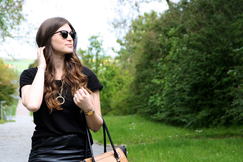 LOOK OF THE DAY: Highstreet | ACCESSORIES | BLOGGER ON HEELS