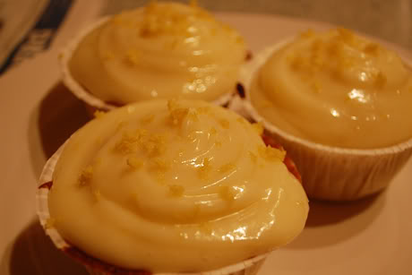 Marcipan cupcakes med citron creamcheese frosting