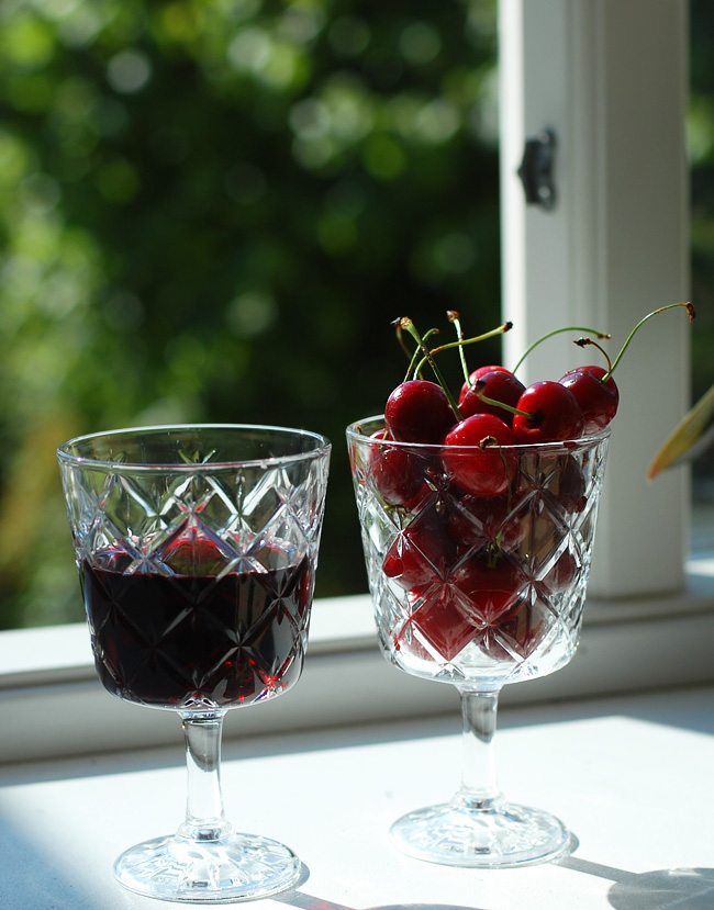  photo weekend-flimra-ikea-glas-vinglas-kirsebar-cherry-missjeanet-sommer-saeson-min_zpssvfhpjex.jpg