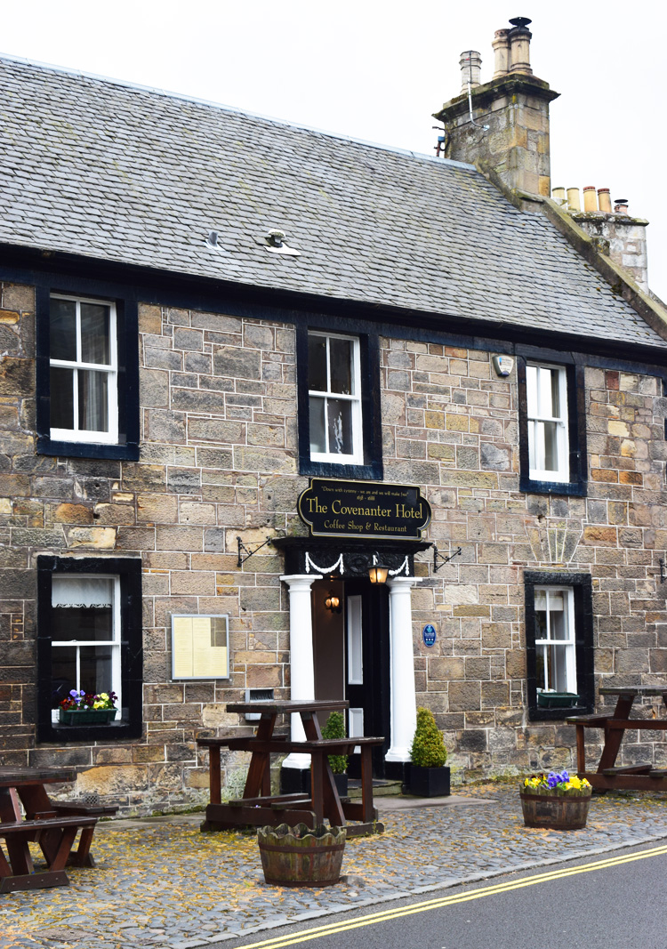 the-covenanter-hotel-mrs-bairds-b-and-b-outlander-locations-stay-at-missjeanett-blogger-skotland-scotland-falkland-inverness
