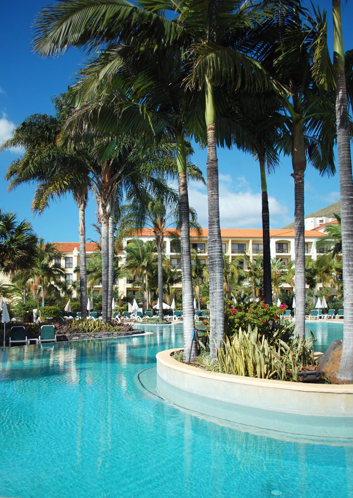 porto-mare-hotel-madeira-visit-madeira-portugal-vinterferie-opvarmet-pool-palmer-frodig-blogger-spies-charter-ferie