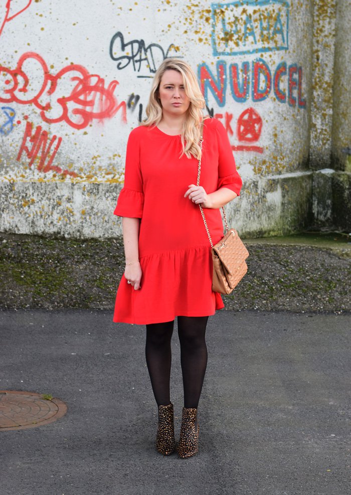 outfit-yas-kjole-red-dress-drop-waist-missjeanett-blogger-jeanett-drevsfeldt-dkny-taske-warehouse-boots