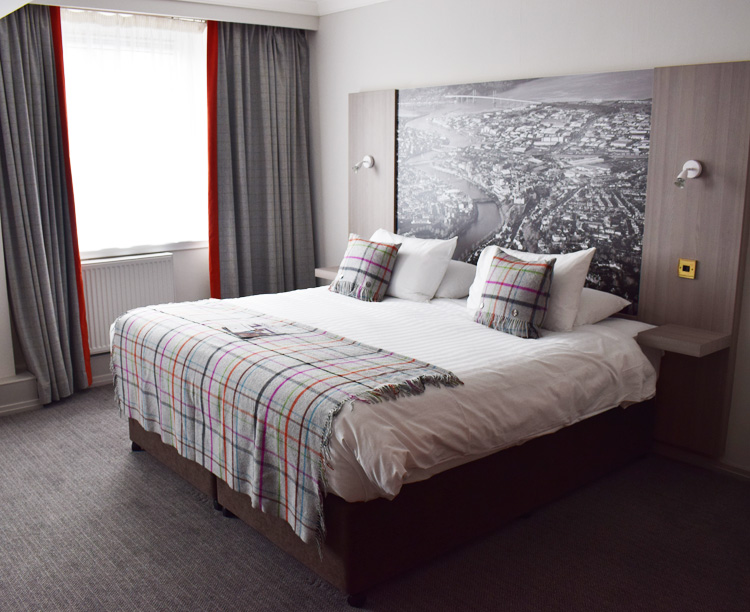 mercure-hotel-inverness-scotland-skotland-big-rooms-big-bed-stor-seng-missjeanett-blogger