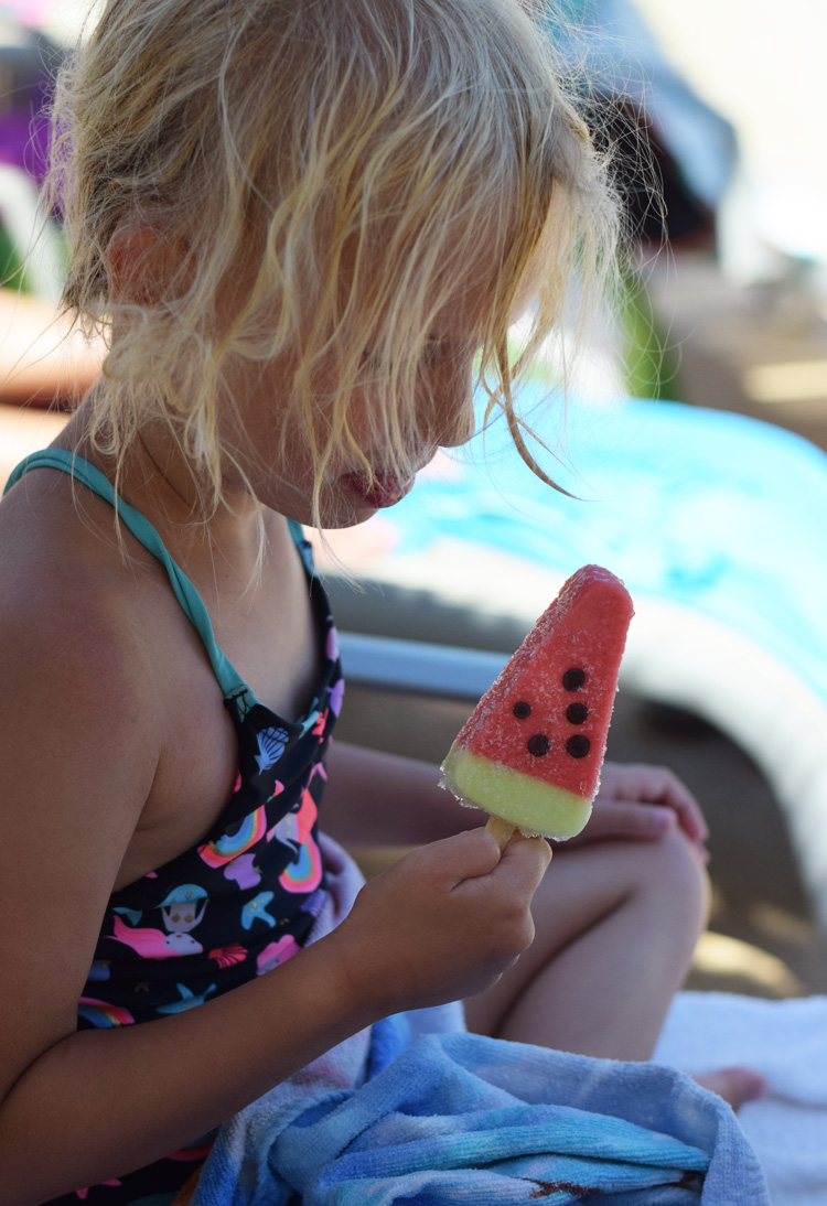 Cypern Sunrise beach hotel watermelon icecream