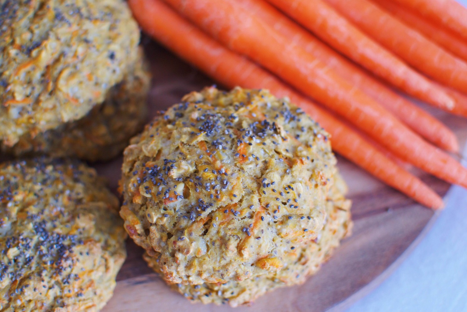 Healthified carrot buns with chia and hemp seeds