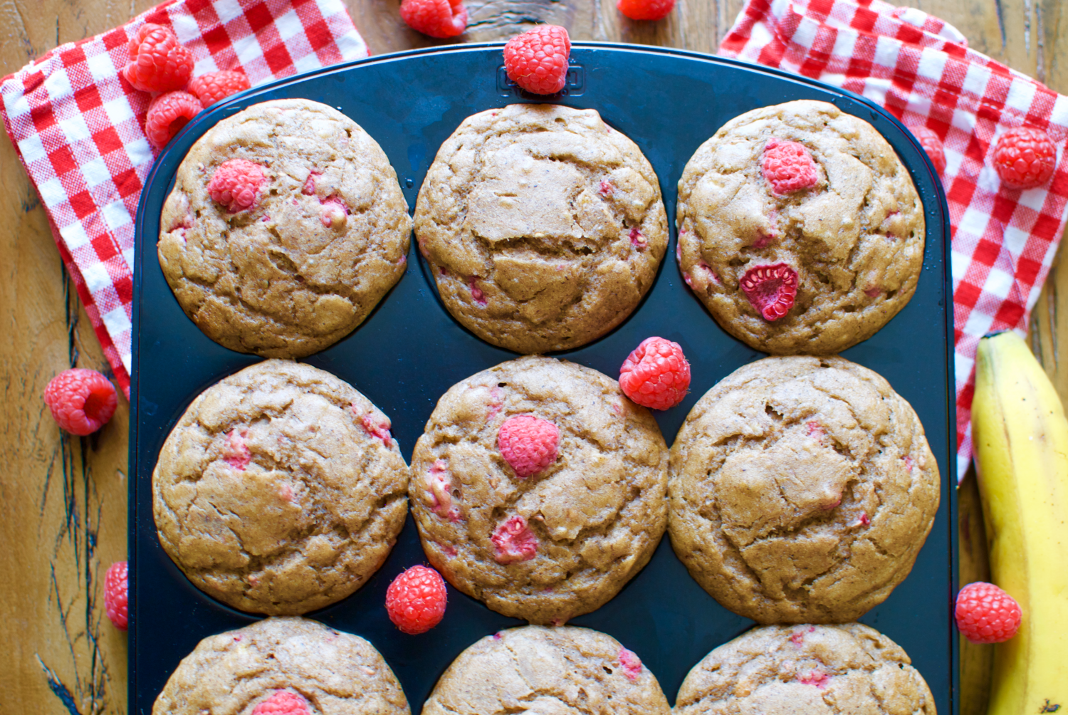 Healthified banana muffins with peanut butter and raspberries