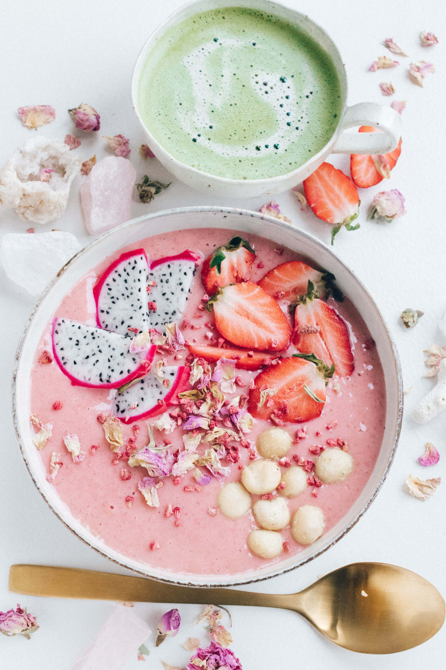 Strawberry-vanilla shake smoothie bowl and creamy matcha lattes